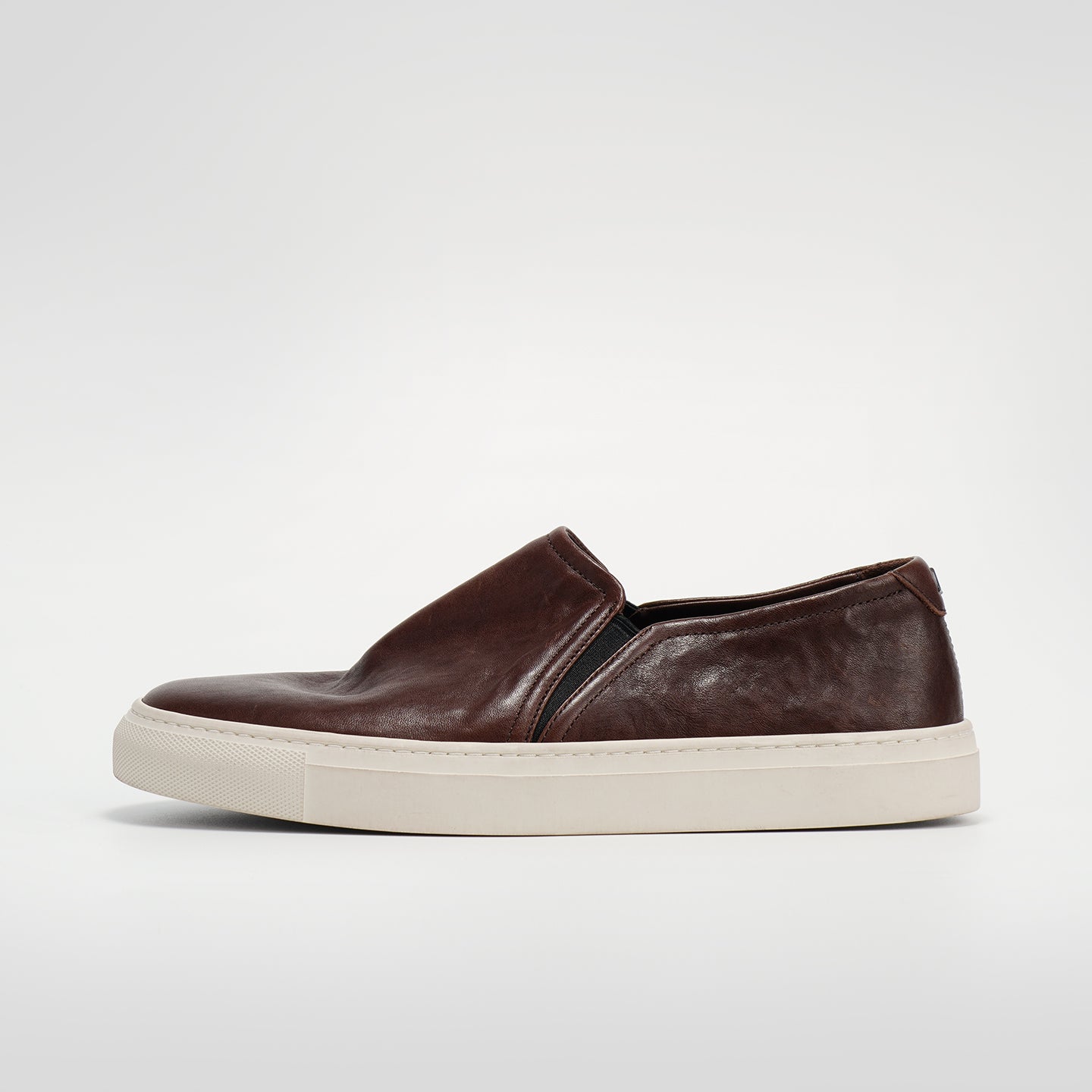 DB0020-2 SLIP-ON CASUAL SKATE SHOES