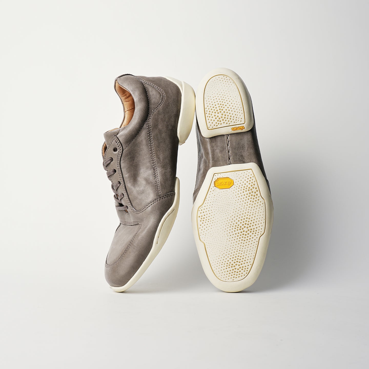 DREAMBOX Vibram Lightweight Low-Profile German Trainer Sneakers – Washed Horse Leather Casual Flat Shoes for Women WM165909