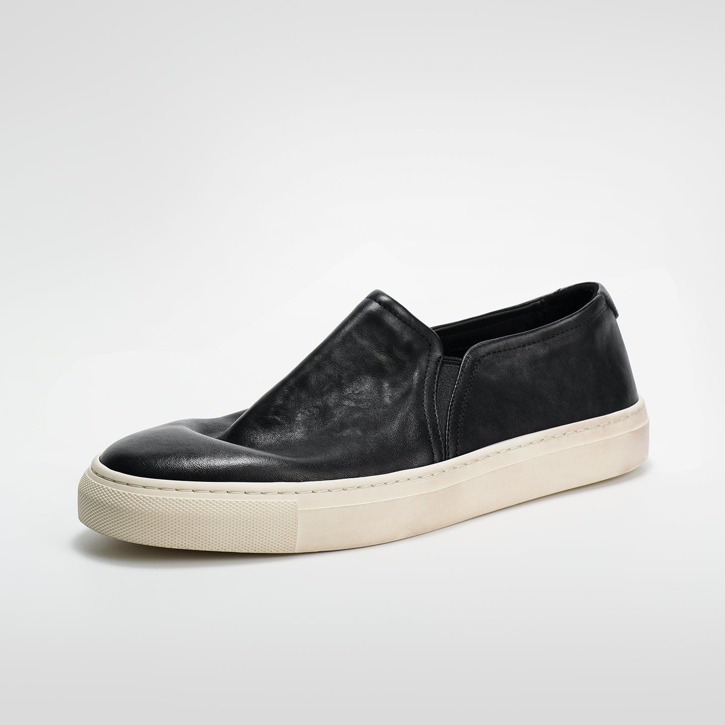 DB0020-2 SLIP-ON CASUAL SKATE SHOES