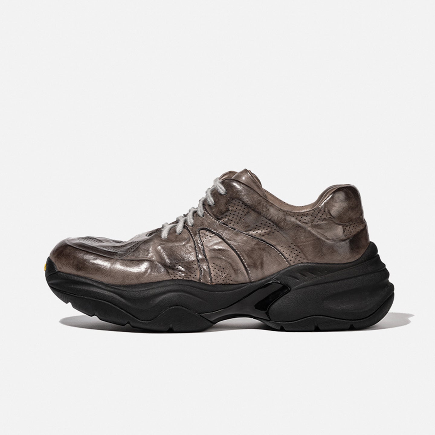 1819-1 PERFORATED BREATHABLE DAD SNEAKERS