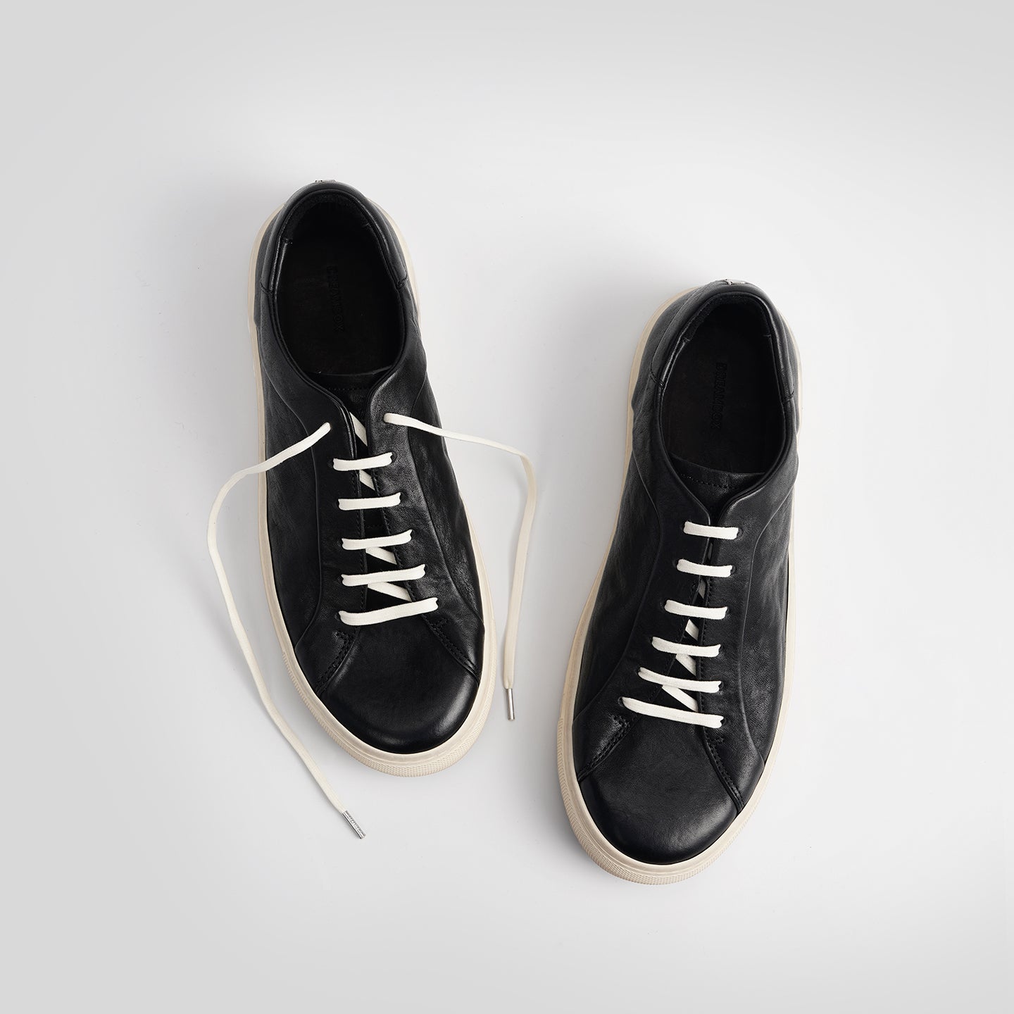 DB0020-1 HORSEHIDE CASUAL WHITE SNEAKERS