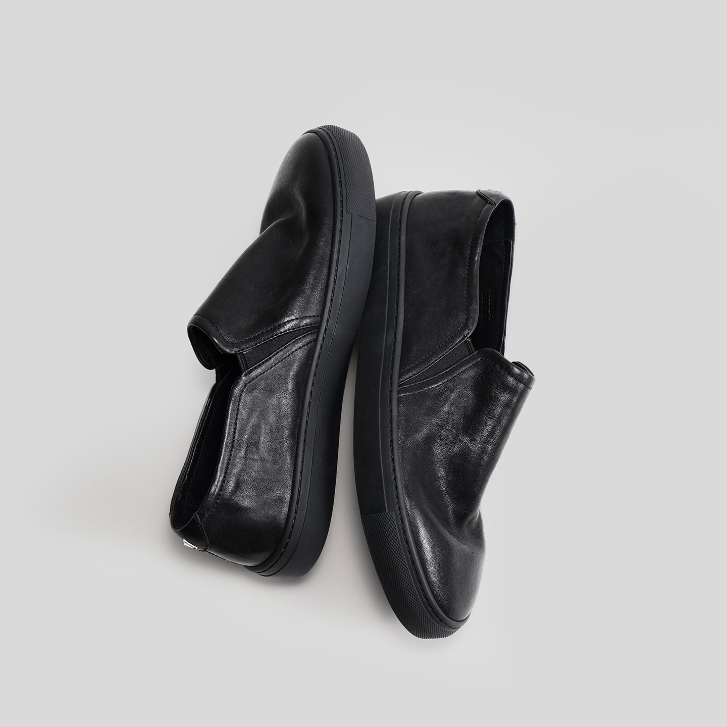 DB0020-2 SLIP-ON CASUAL SKATE SHOES