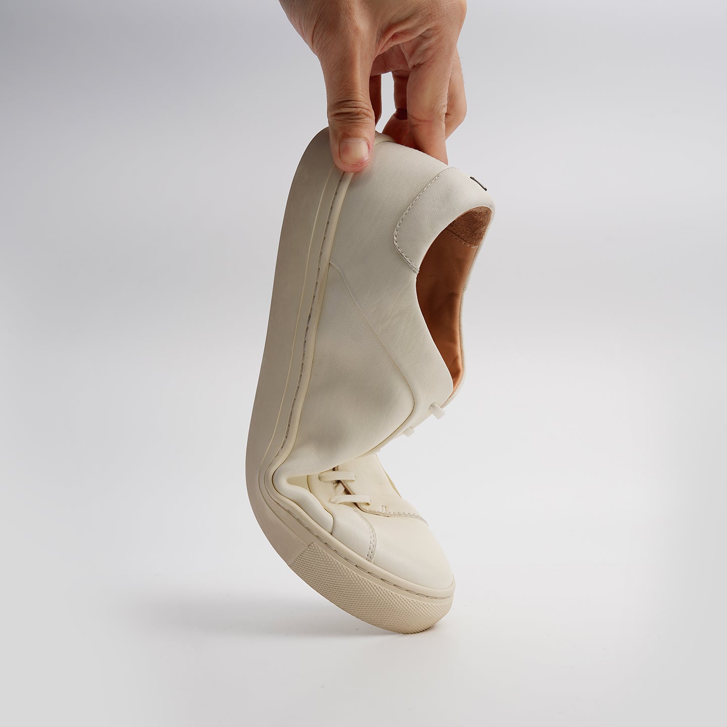 DB0020-1 HORSEHIDE CASUAL WHITE SNEAKERS