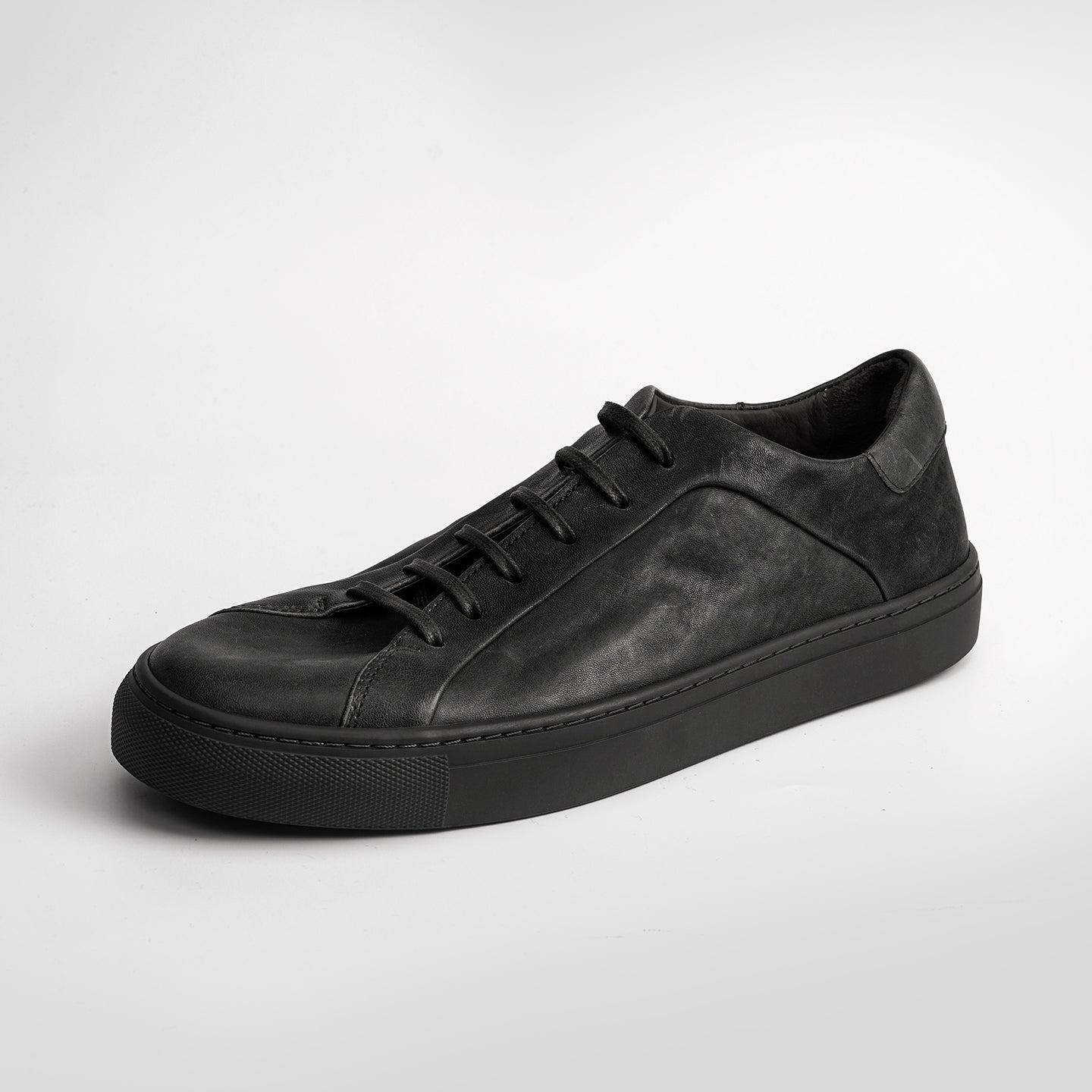 DB0020-1 HORSEHIDE CASUAL WHITE SNEAKERS