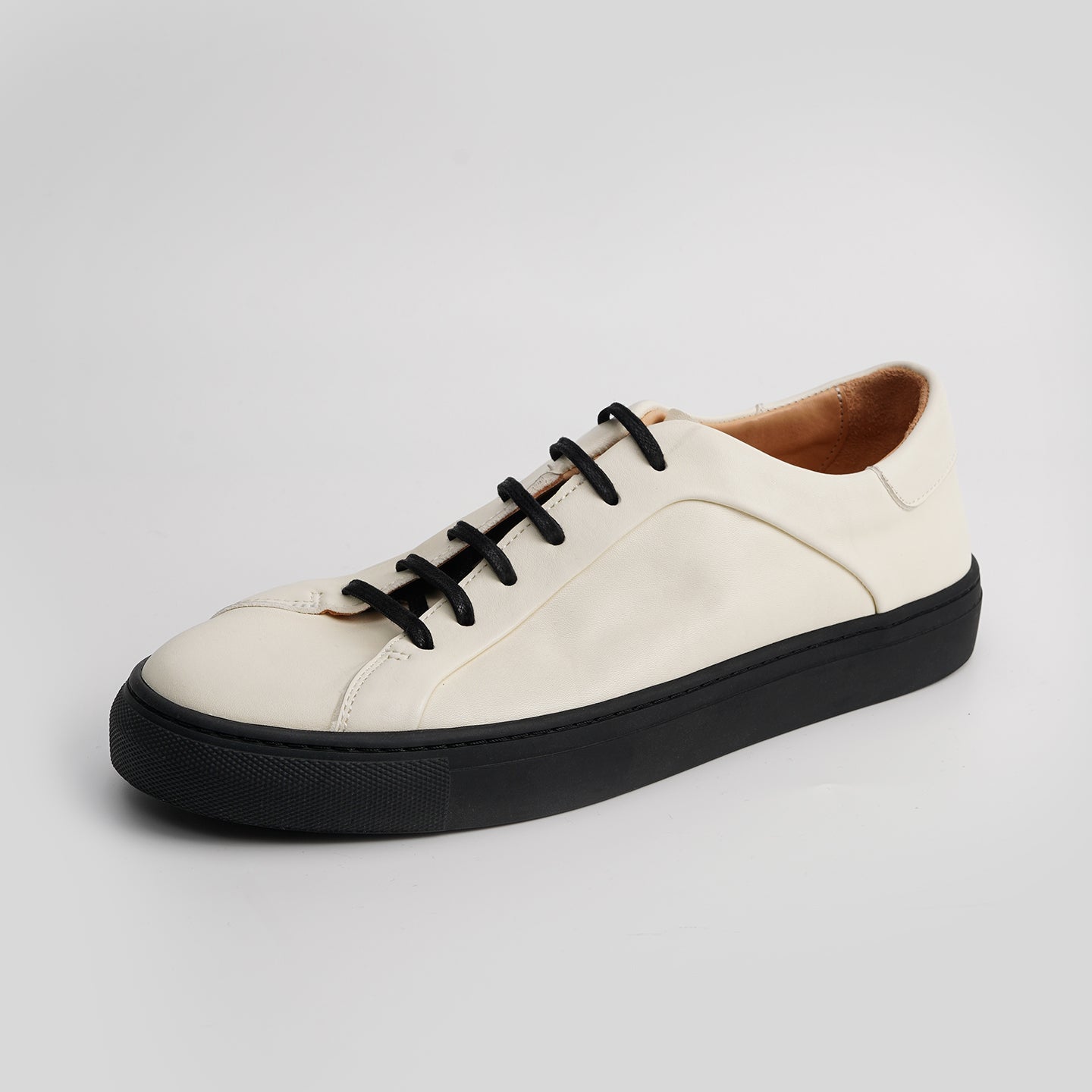 DB0020-1 HORSEHIDE CASUAL WHITE SNEAKERS