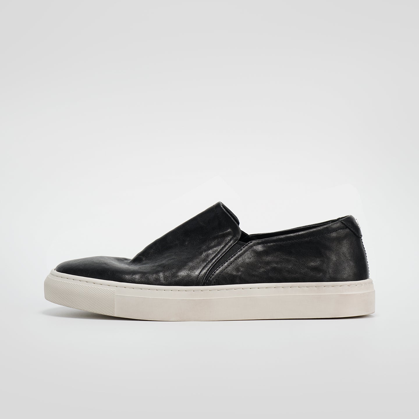 DB0020-2 SLIP-ON CASUAL SKATE SHOES