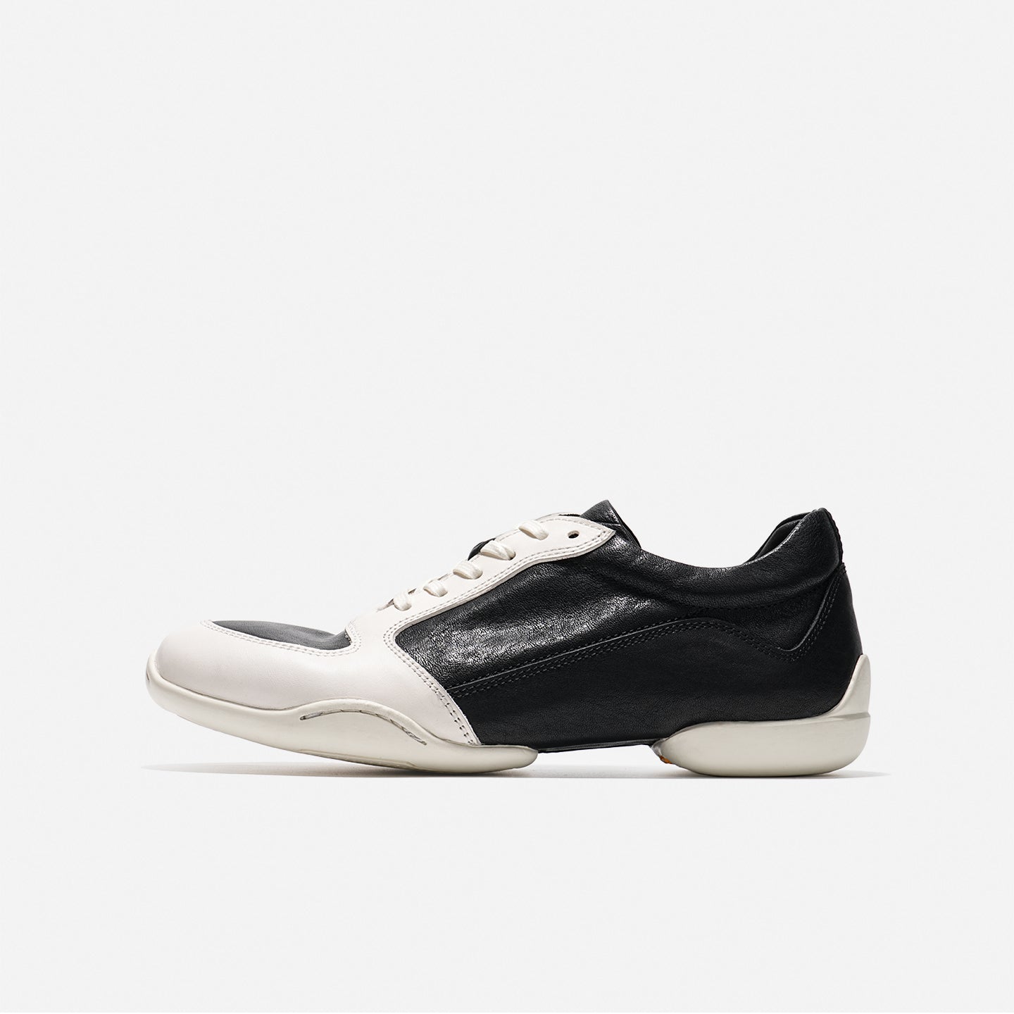 DREAMBOX Vibram Lightweight Low-Profile German Trainer Sneakers – Washed Horse Leather Casual Flat Shoes for Women WM165909