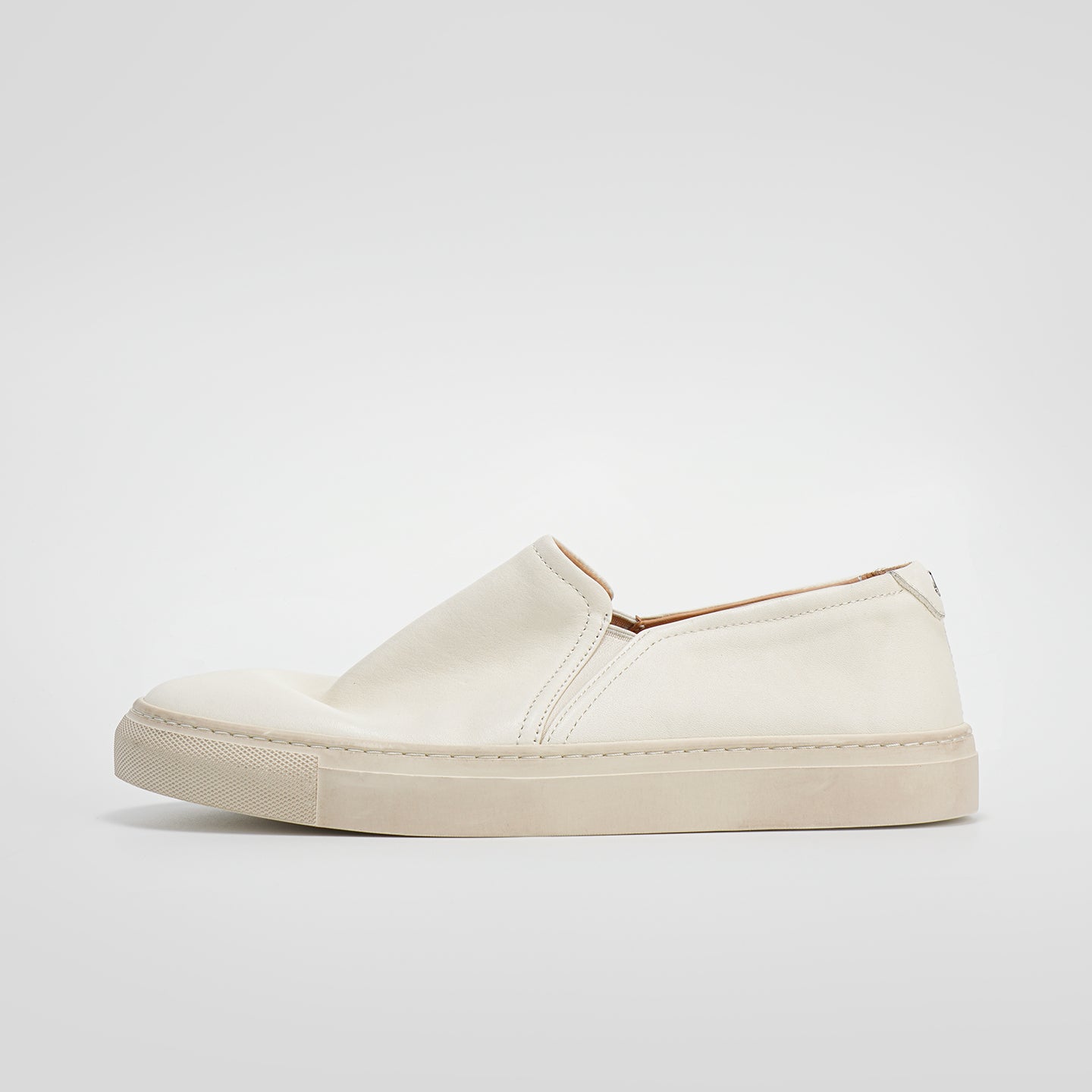 DB0020-2 SLIP-ON CASUAL SKATE SHOES