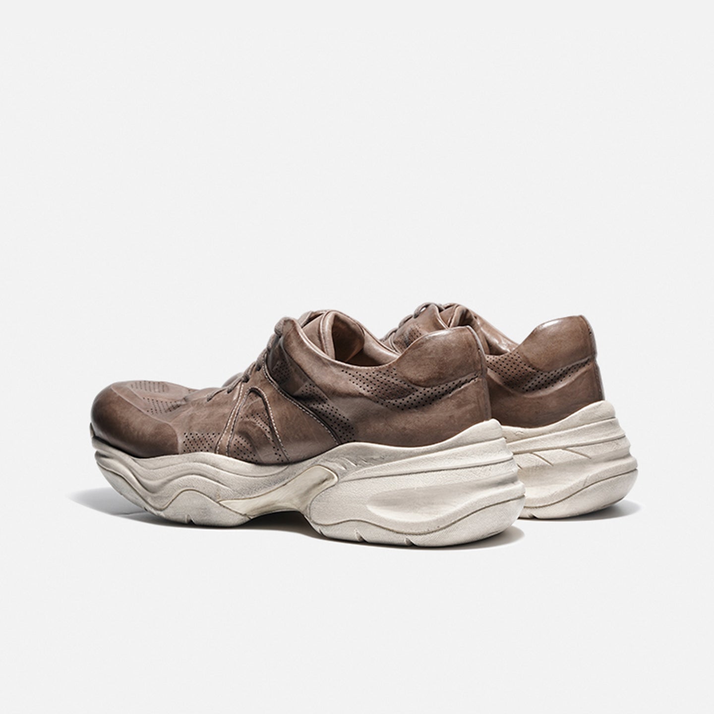 1819-1 PERFORATED BREATHABLE DAD SNEAKERS
