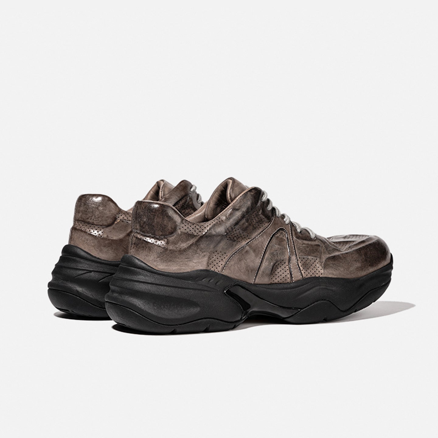1819-1 PERFORATED BREATHABLE DAD SNEAKERS